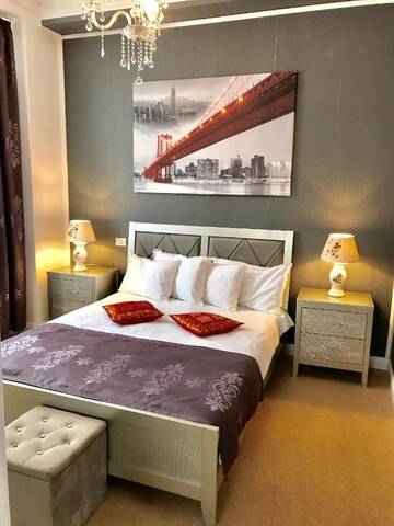 Фото номера Суперлюкс с кроватью размера &quot;king-size&quot; Гостевой дом Vila 18 Hotel Boutique г. Бухарест 7