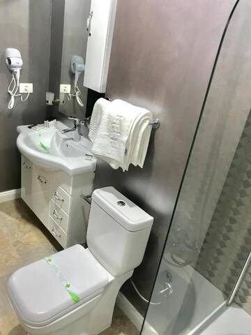 Фото номера Суперлюкс с кроватью размера &quot;king-size&quot; Гостевой дом Vila 18 Hotel Boutique г. Бухарест 9