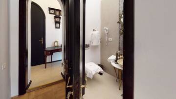 Фото номера Номер Делюкс с кроватью размера «queen-size» Отель Conacul Coroanei Luxury Boutique Hotel г. Бухарест 47