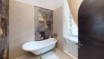 Фото номера Номер Делюкс с кроватью размера «queen-size» Отель Conacul Coroanei Luxury Boutique Hotel г. Бухарест 5