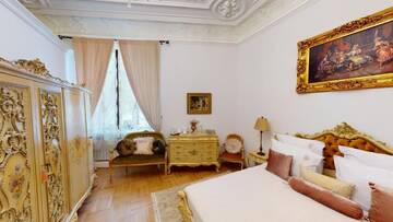 Фото номера Номер Делюкс с кроватью размера «queen-size» Отель Conacul Coroanei Luxury Boutique Hotel г. Бухарест 10
