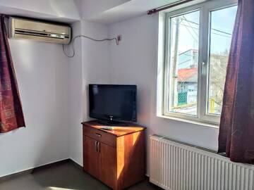Фото номера Вилла с 1 спальней Виллы Quiet Garden 1st Floor г. Бухарест 10
