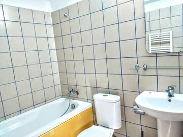 Фото номера Вилла с 1 спальней Виллы Quiet Garden 1st Floor г. Бухарест 8