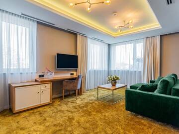 Фото номера Суперлюкс с балконом Отель Pergola Boutique Hotel г. Бухарест 2