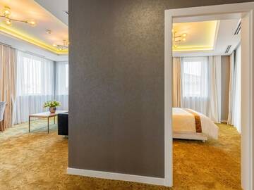 Фото номера Суперлюкс с балконом Отель Pergola Boutique Hotel г. Бухарест 3