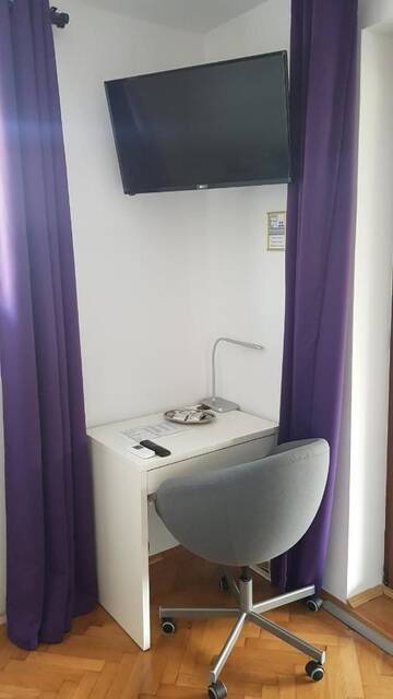 Фото номера Двухместный номер с 1 кроватью и террасой Гостевой дом 12 Residence Cotroceni г. Бухарест 3