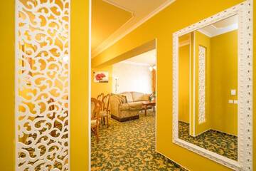 Фото номера Президентский люкс Отель Studio One Accommodation Suites г. Бухарест 5