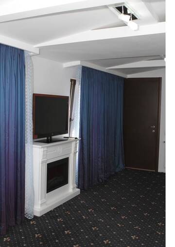 Фото номера Двухместный номер Делюкс с 1 кроватью Апарт-отели AZZA Aparthotel г. Бухарест 4