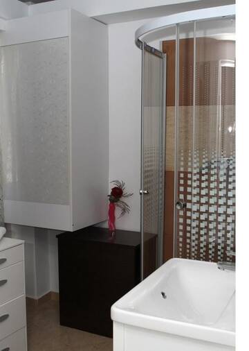 Фото номера Стандартный двухместный номер с 1 кроватью Апарт-отели AZZA Aparthotel г. Бухарест 18