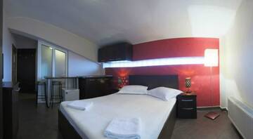 Фото номера Двухместный номер с 1 кроватью и собственной ванной комнатой Отель Hotel Rivoli г. Бухарест 20