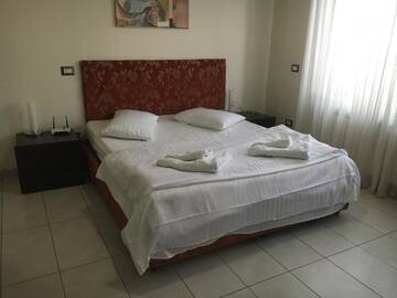 Фото номера Номер-студио Делюкс Отель Harmony Residence г. Бухарест 11