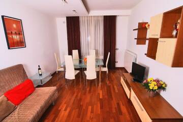 Фото номера Апартаменты Делюкс с 2 спальнями Отель Harmony Residence г. Бухарест 7