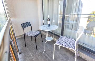 Фото номера Люкс с 1 спальней Отель Harmony Suites г. Бухарест 13