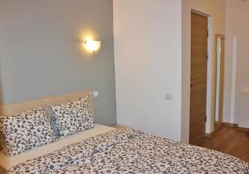 Фото номера Улучшенный двухместный номер с 1 кроватью Гостевой дом Central Guesthouse г. Бухарест 50