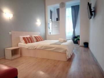 Фото номера Улучшенный двухместный номер с 1 кроватью Гостевой дом Central Guesthouse г. Бухарест 33