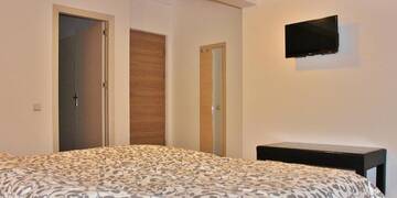 Фото номера Улучшенный двухместный номер с 1 кроватью Гостевой дом Central Guesthouse г. Бухарест 60