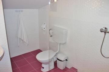 Фото номера Улучшенный двухместный номер с 1 кроватью Гостевой дом Central Guesthouse г. Бухарест 47