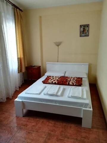 Фото номера Номер с кроватью размера «queen-size» Хостелы Welcome Hostel г. Бухарест 14