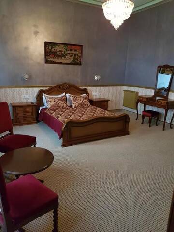 Фото номера Стандартный двухместный номер с 1 кроватью Отель NF Palace Old City Bucharest г. Бухарест 14