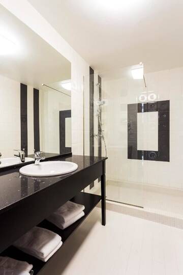 Фото номера Двухместный номер с 1 кроватью Отель Ganzo Boutique Hotel г. Бухарест 4