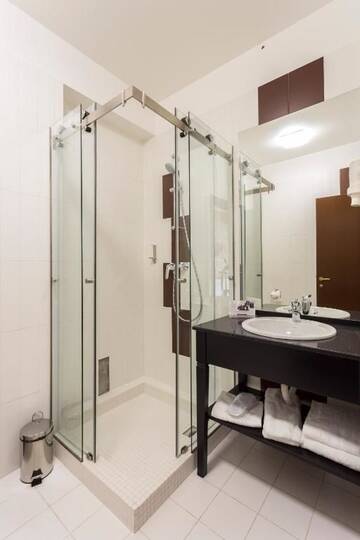 Фото номера Двухместный номер с 1 кроватью Отель Ganzo Boutique Hotel г. Бухарест 26
