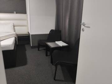 Фото номера Двухместный номер Делюкс с 1 кроватью и дополнительной кроватью Гостевой дом Hello Villa г. Бухарест 8