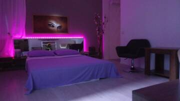 Фото номера Улучшенный двухместный номер с 1 кроватью Гостевой дом Hello Villa г. Бухарест 6