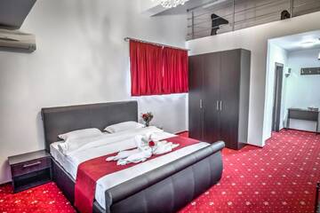 Фото номера Трехместный номер Отель Hotel Elisabeta г. Бухарест 7