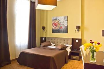 Фото номера Двухместный номер с 1 кроватью Отель Hotel Reginetta г. Бухарест 2