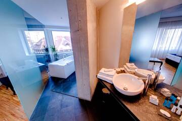 Фото номера Полулюкс Отель Sarroglia Hotel г. Бухарест 4