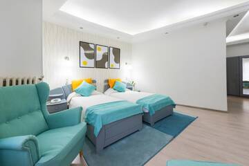 Фото номера Двухместный номер с 2 отдельными кроватями Отель Relax Comfort Suites Hotel г. Бухарест 9