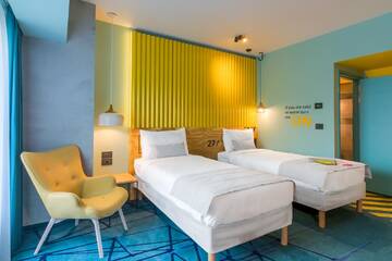 Фото номера Стандартный двухместный номер с 2 отдельными кроватями Отель ibis Styles Bucharest Erbas г. Бухарест 5