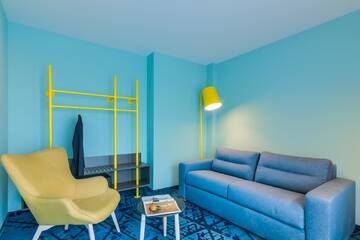 Фото номера Семейный номер с диваном-кроватью Отель ibis Styles Bucharest Erbas г. Бухарест 6