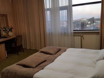 Фото номера Двухместный номер с 1 кроватью Отель Hotel Tecadra г. Бухарест 5
