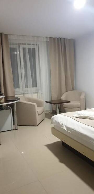 Фото номера Улучшенный двухместный номер с 1 кроватью Отель Hotel Top Central г. Бухарест 20