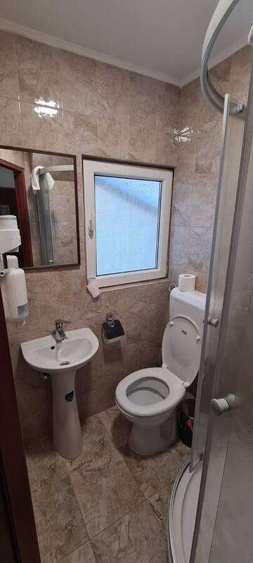 Фото номера Одноместный номер эконом-класса Отель Hotel Top Central г. Бухарест 9