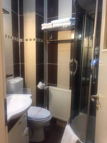 Фото номера Улучшенный двухместный номер с 1 кроватью Отель Zava Boutique Hotel Central г. Бухарест 3