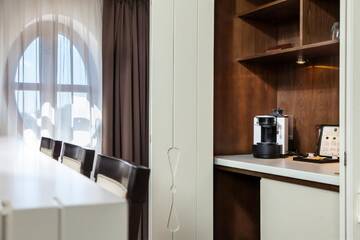 Фото номера VIP-люкс Cismigiu с террасой и бесплатным Wi-Fi Отель Epoque Hotel - Relais &amp; Chateaux г. Бухарест 2