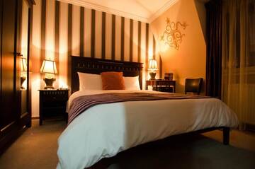 Фото номера Стандартный двухместный номер с 1 кроватью Отель Hotel Boutique Monaco г. Бухарест 8
