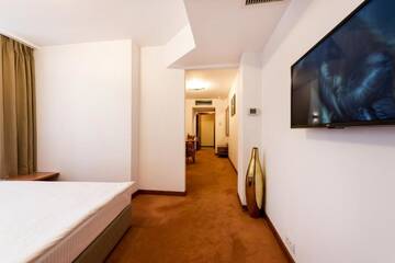 Фото номера Полулюкс Отель Hotel Duke Romana г. Бухарест 10