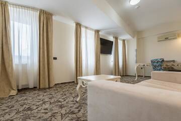 Фото номера Полулюкс Отель Siqua Hotel г. Бухарест 6