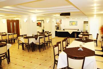 Фото Отель Elizeu Hotel г. Бухарест 4