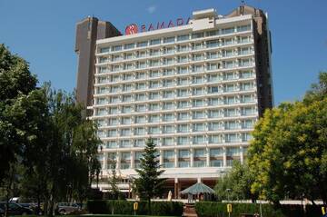 Фотографии Отель Ramada Parc Hotel г. Бухарест (Румыния) №2 Фото Отель Ramada Parc Hotel г. Бухарест 2
