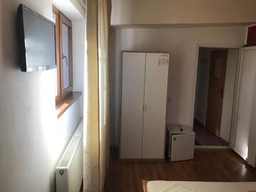 Фото номера Двухместный номер с 1 кроватью Отель Hotel Funnytime г. Бухарест 20