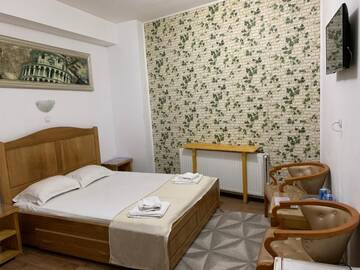 Фото номера Двухместный номер с 1 кроватью Отель Hotel Funnytime г. Бухарест 29