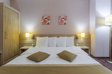 Фото номера Superior Double Room with Delta View Отель RIN Grand Hotel г. Бухарест 4