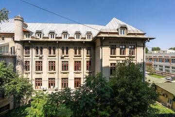 Фото номера Двухместный номер Делюкс с 1 кроватью Отель Hotel Parliament г. Бухарест 12