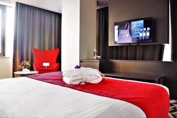 Фото номера Номер категории Privilege с кроватью размера &quot;king-size&quot; Отель Mercure Bucharest Unirii г. Бухарест 5