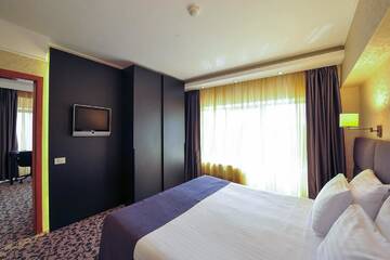 Фото номера Полулюкс Отель Crystal Palace Hotel г. Бухарест 4
