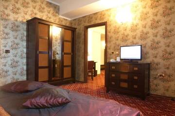 Фото номера Президентские апартаменты Отель Phoenicia Grand Hotel г. Бухарест 5